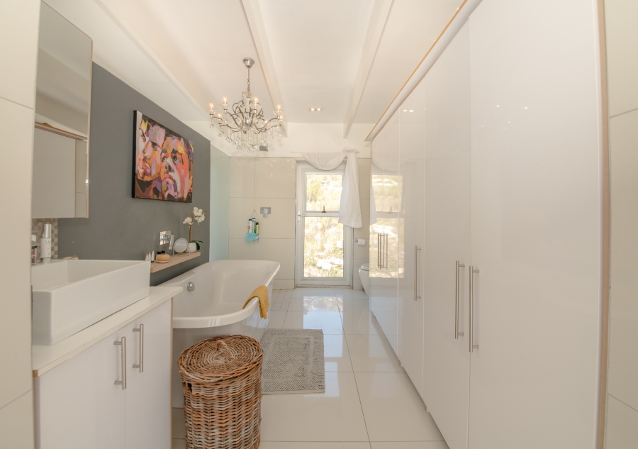 1 Bedroom Property for Sale in Pringle Bay Western Cape